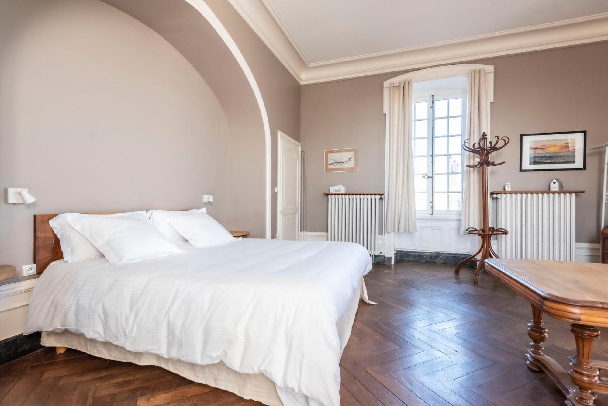 Chateau De Salornay Hurigny Esterno foto